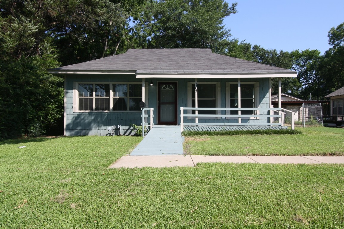 107 Westvue Street Terrell TX 75160