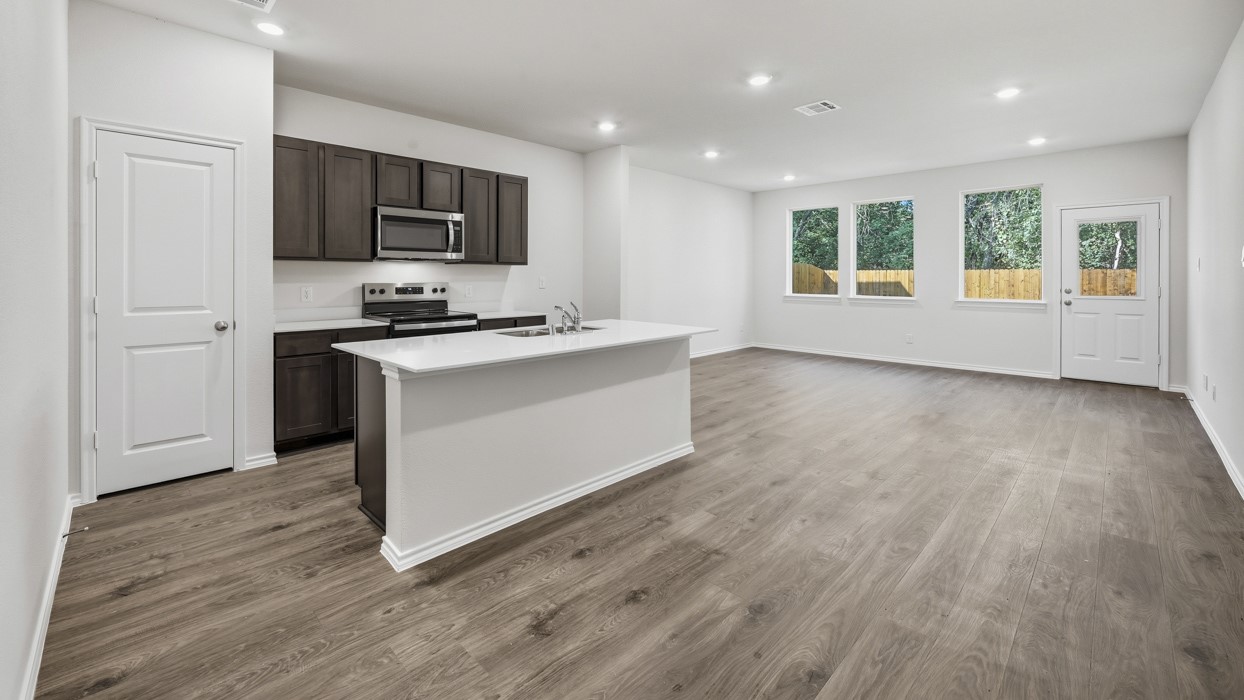 305 Tall Cedar Way Princeton TX 75407