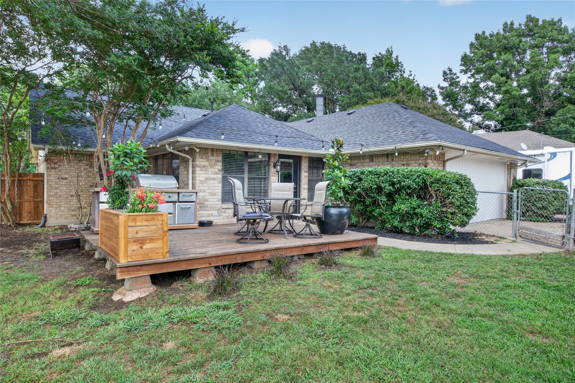 1405 Casa Linda Street Ennis TX 75119