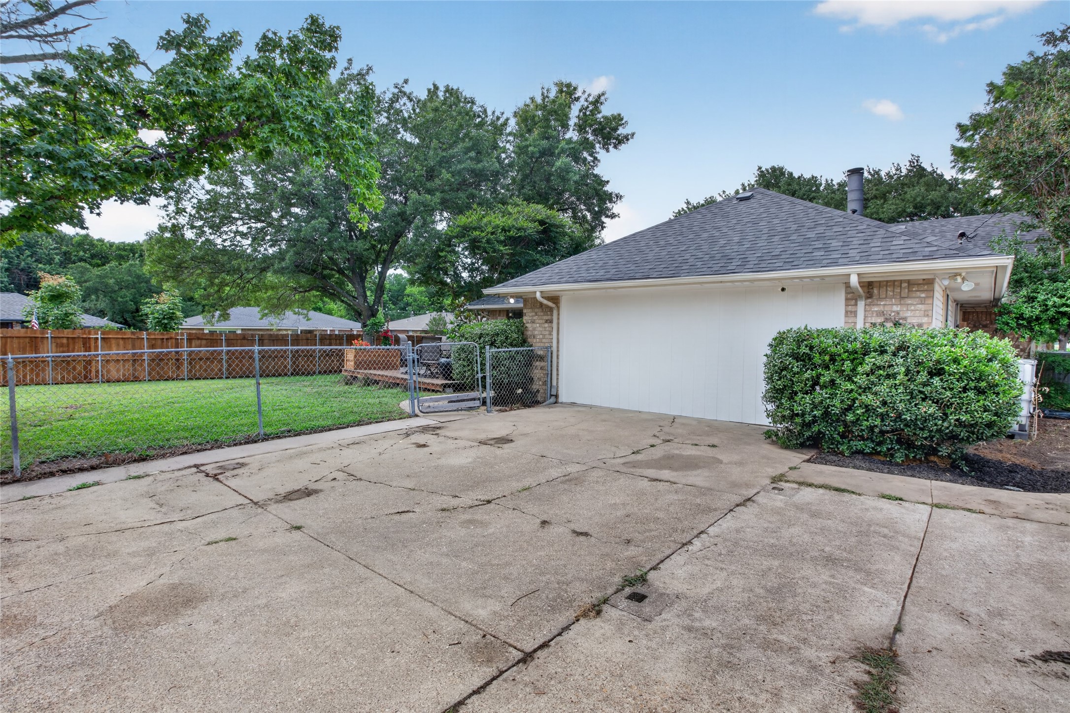 1405 Casa Linda Street Ennis TX 75119