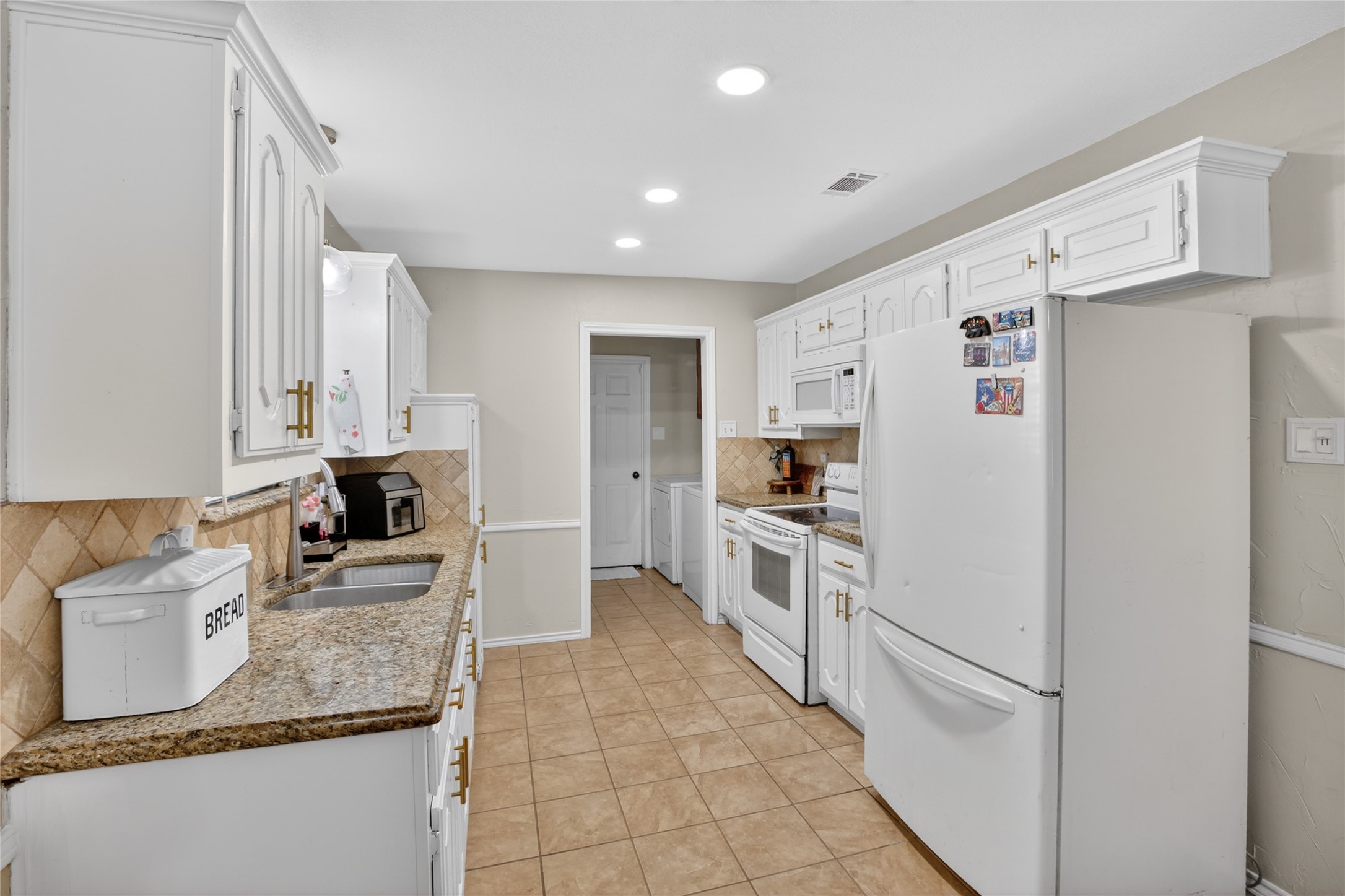 1405 Casa Linda Street Ennis TX 75119