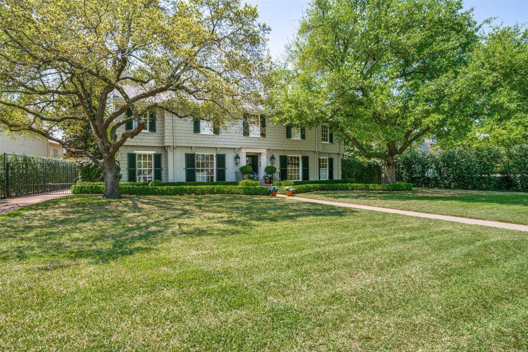 5430 Surrey Circle Dallas TX 75209