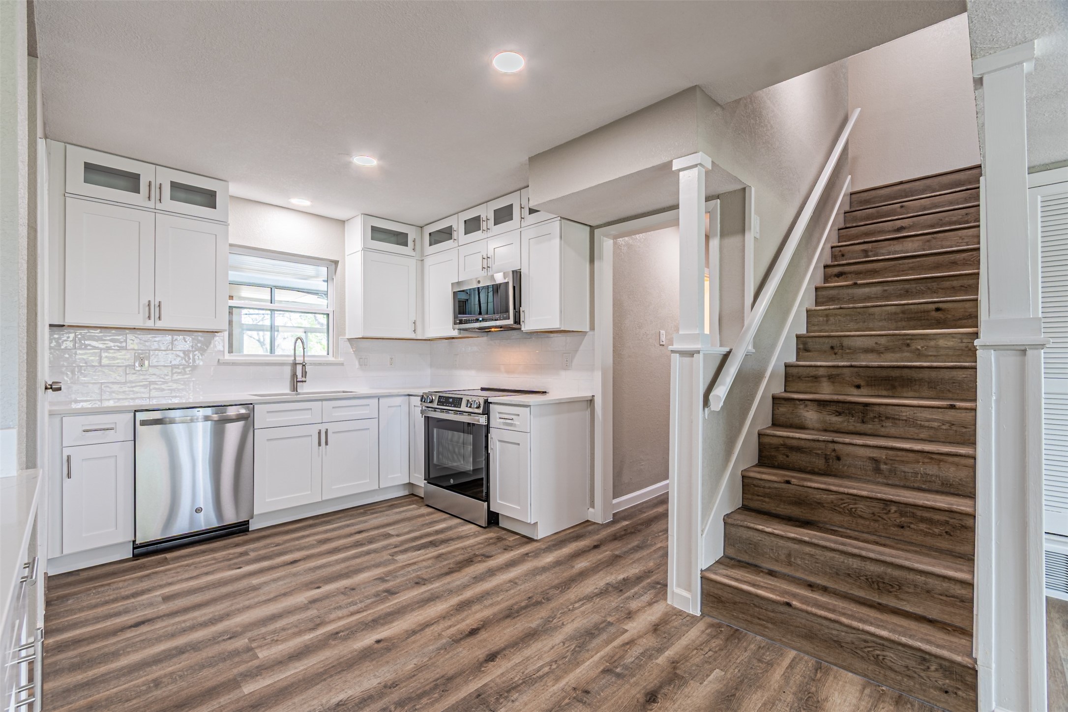 1160 Harrison Lane Hurst TX 76053