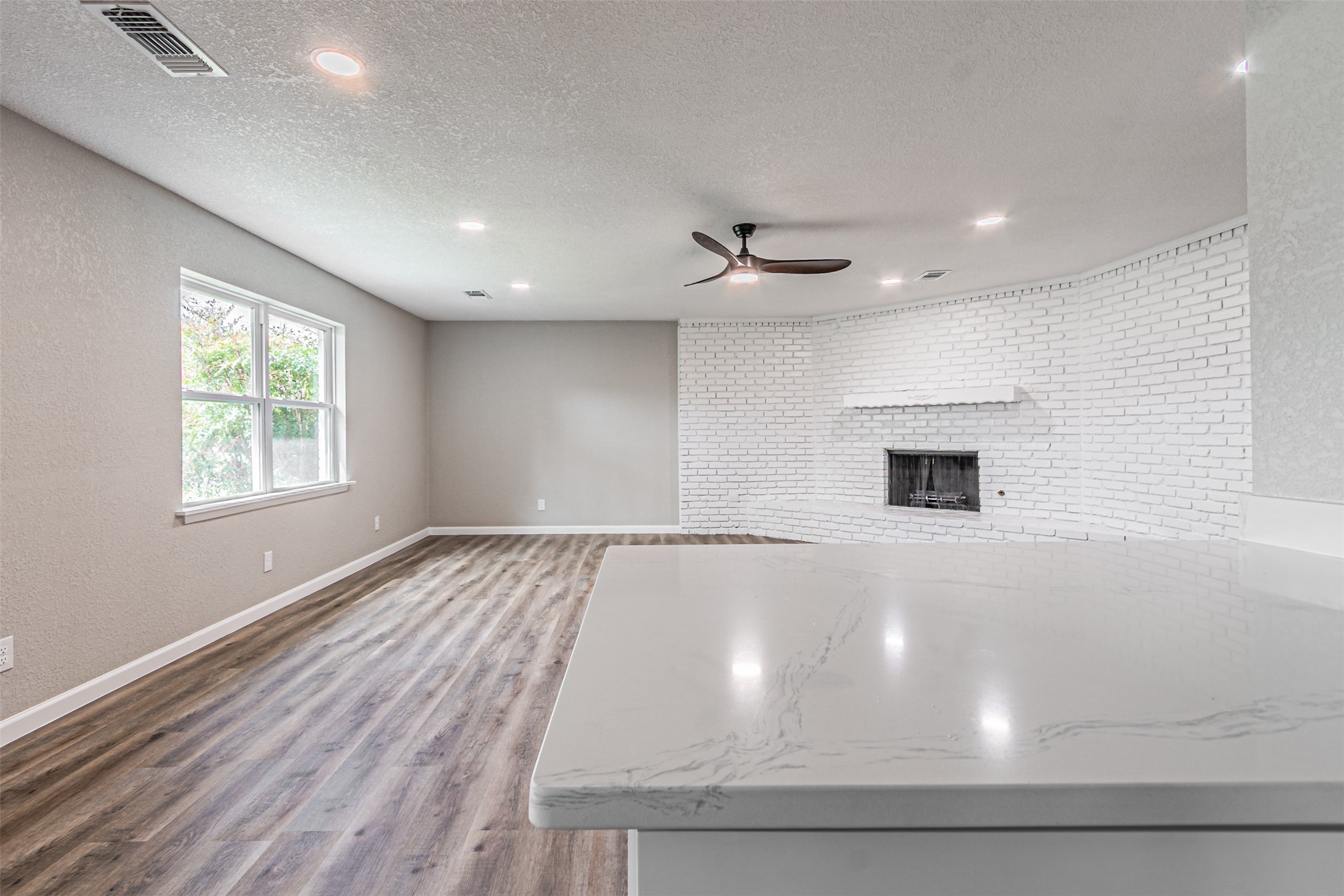 1160 Harrison Lane Hurst TX 76053