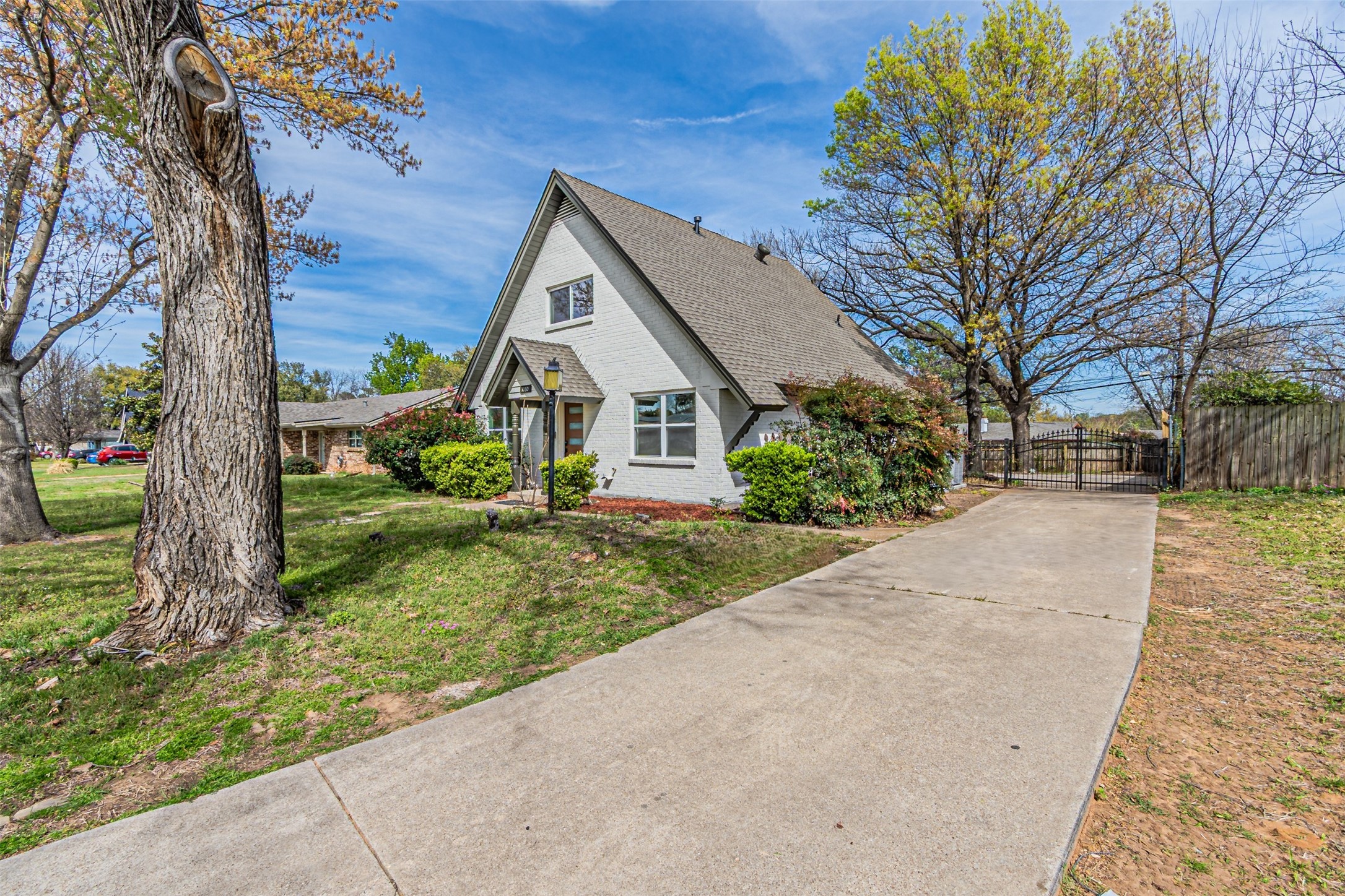 1160 Harrison Lane Hurst TX 76053