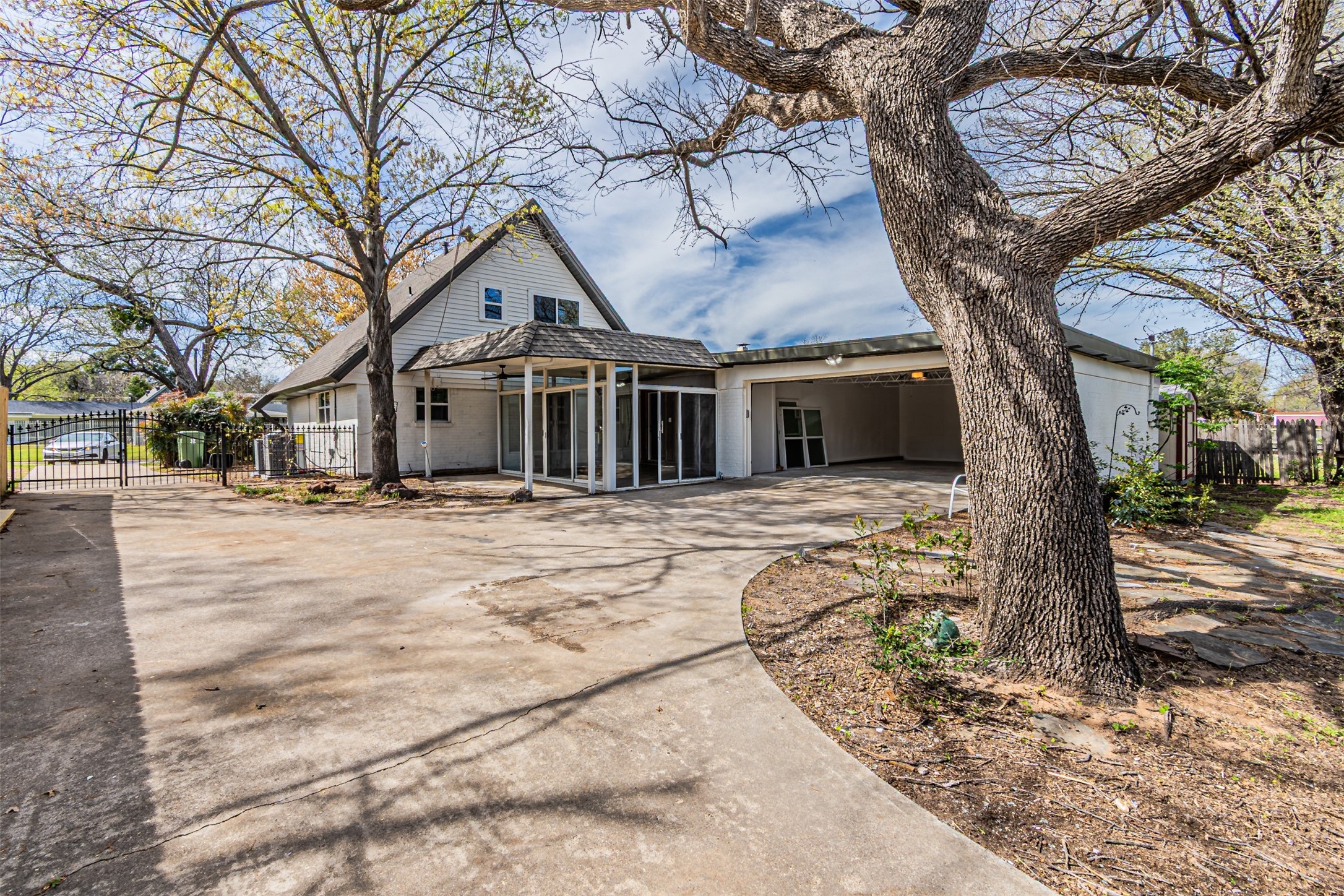 1160 Harrison Lane Hurst TX 76053