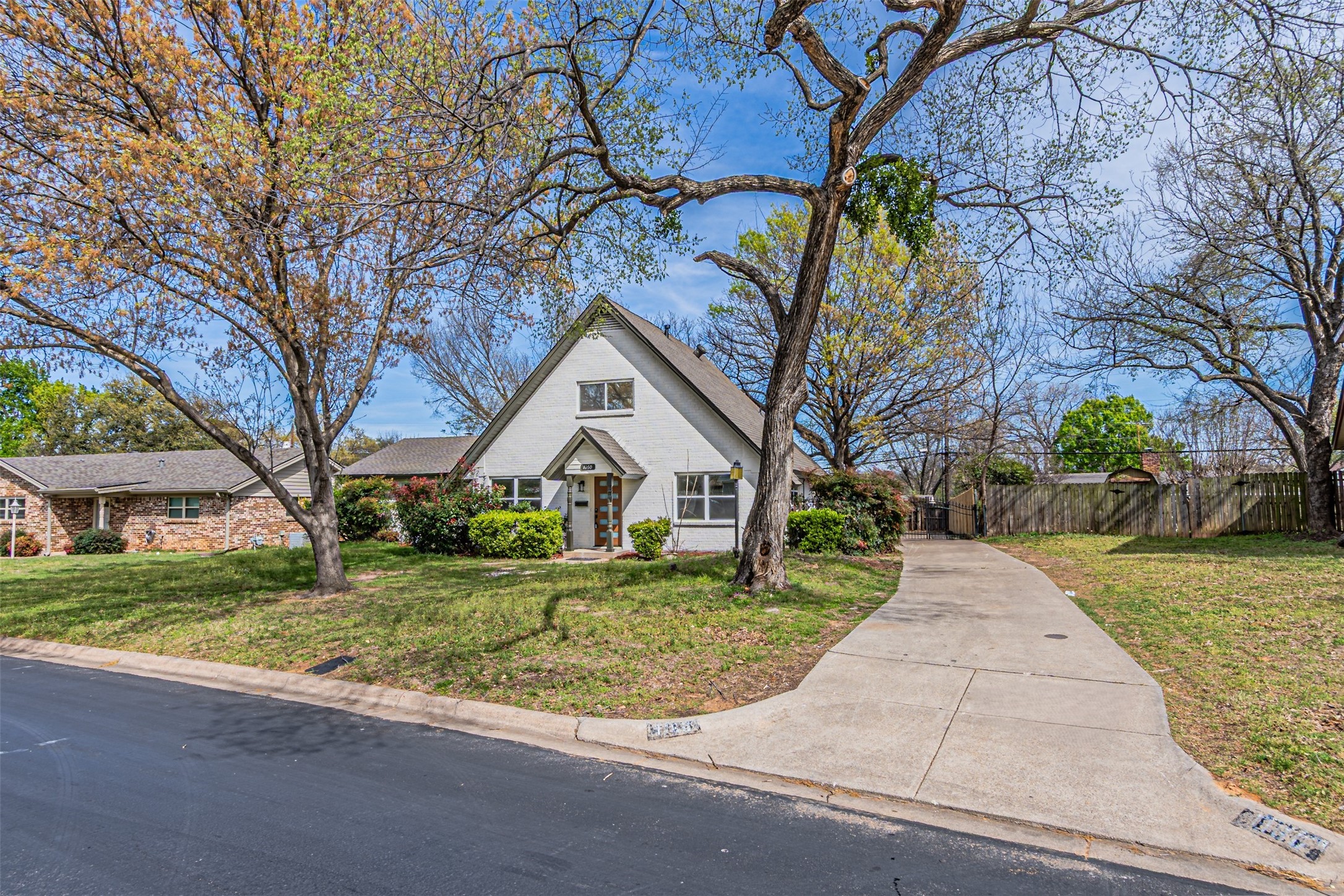 1160 Harrison Lane Hurst TX 76053