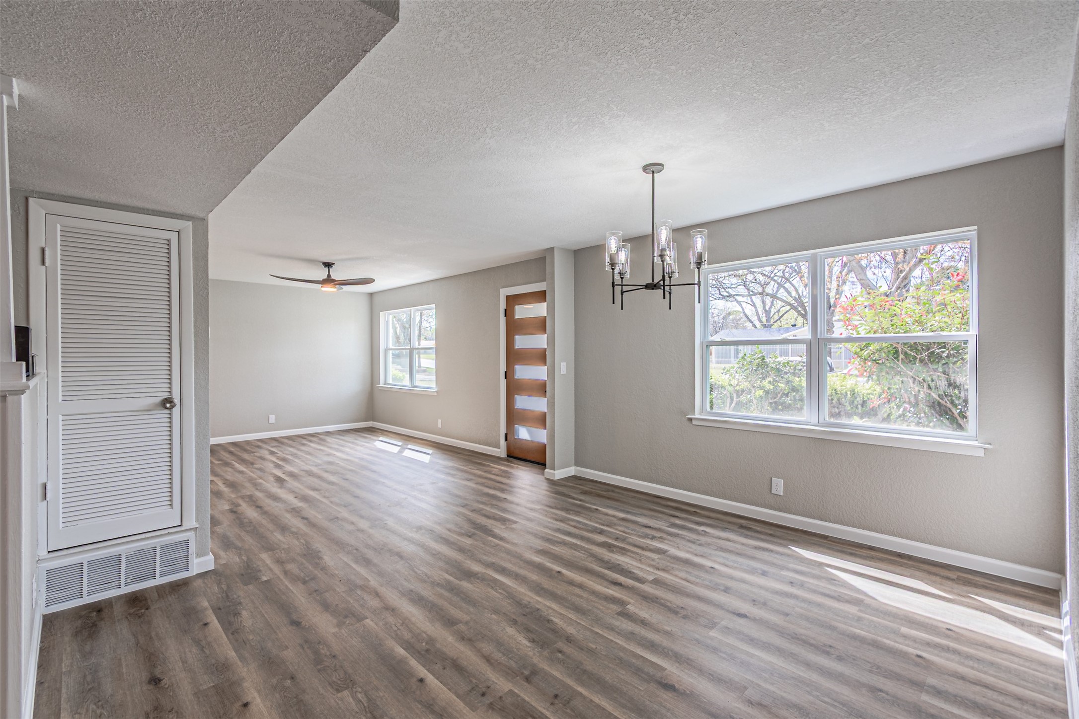 1160 Harrison Lane Hurst TX 76053