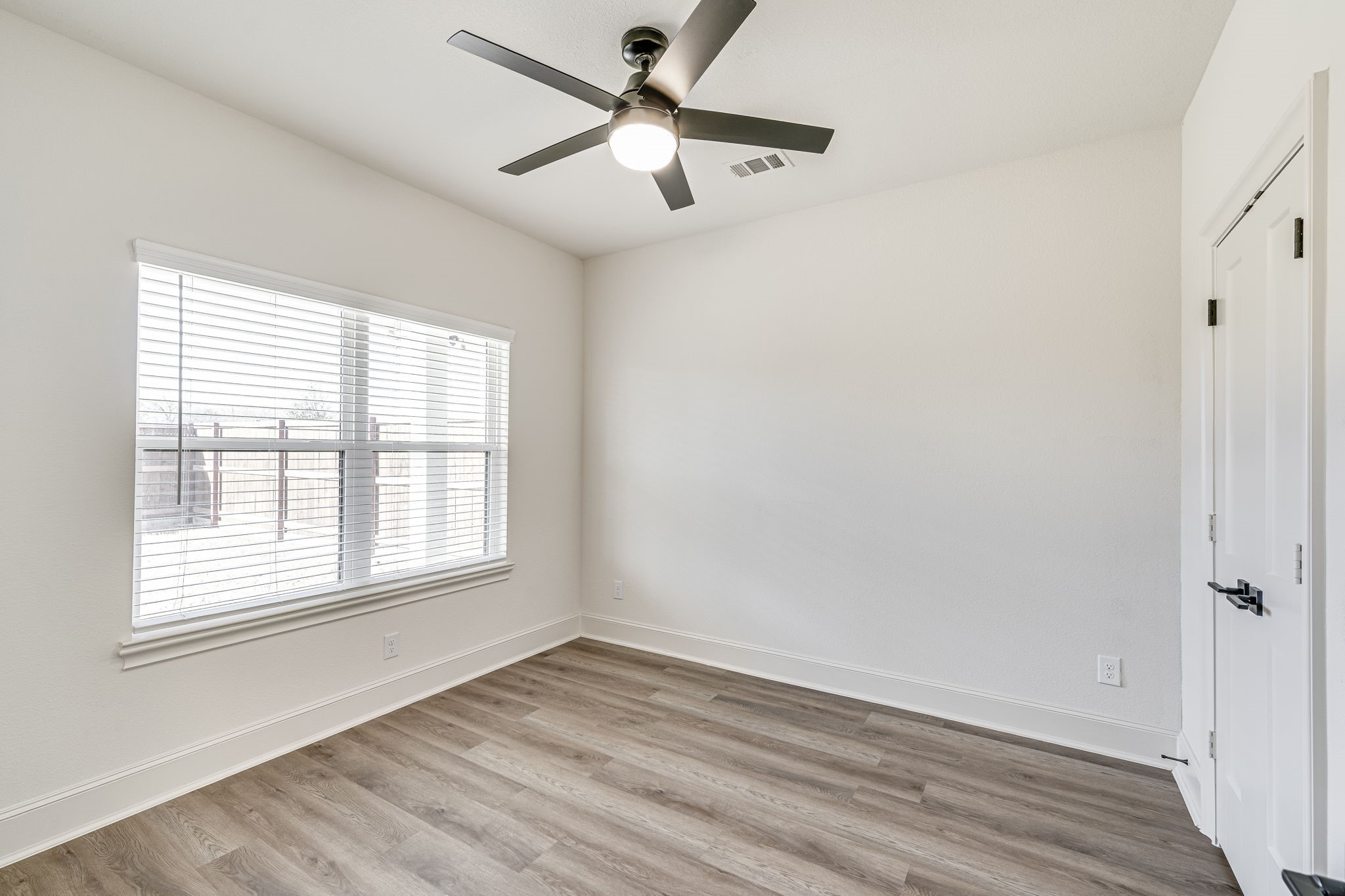 312 Woodside Trail Waxahachie TX 75165