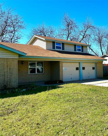 725 Meadowlark Circle Crowley TX 76036