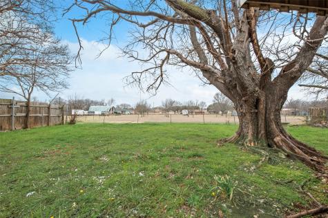725 Meadowlark Circle Crowley TX 76036