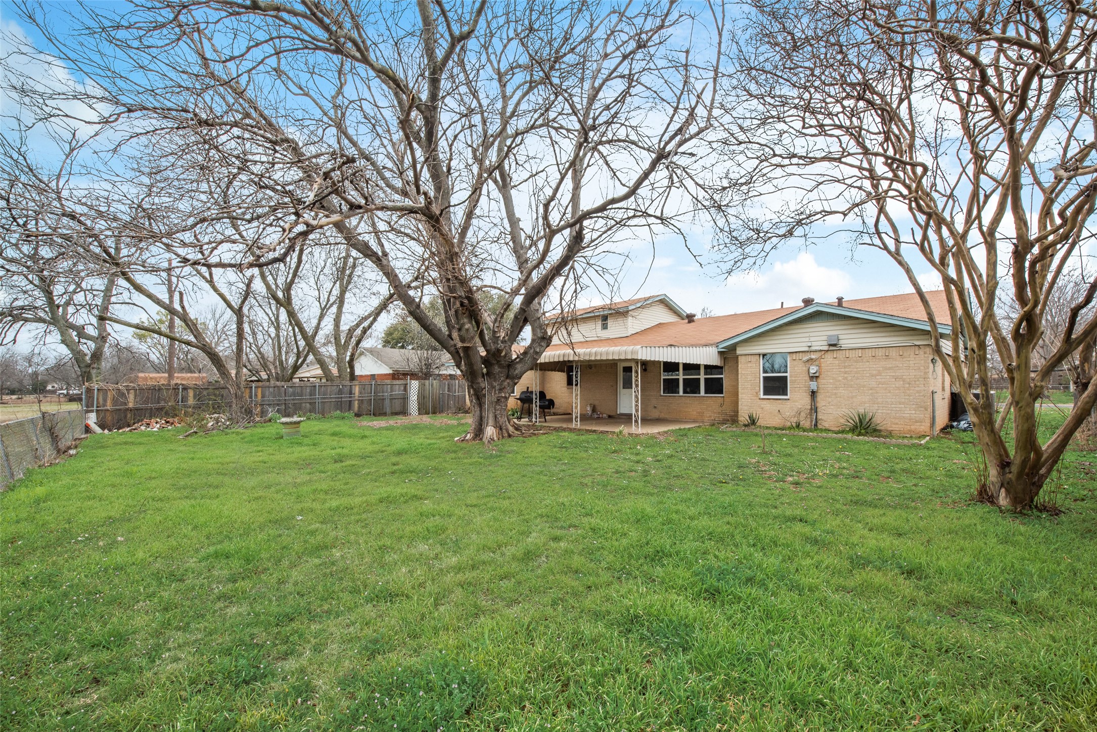 725 Meadowlark Circle Crowley TX 76036