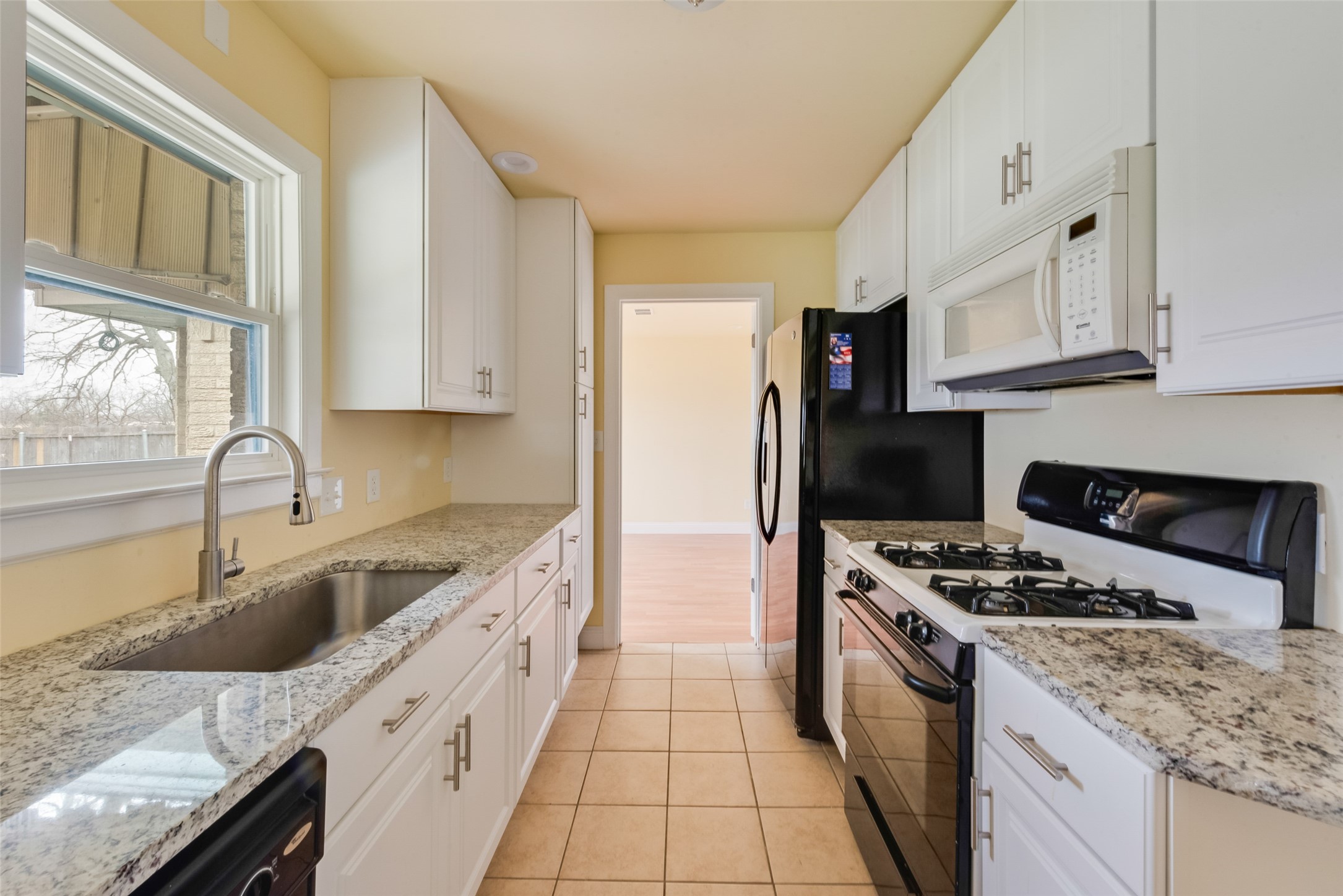 725 Meadowlark Circle Crowley TX 76036