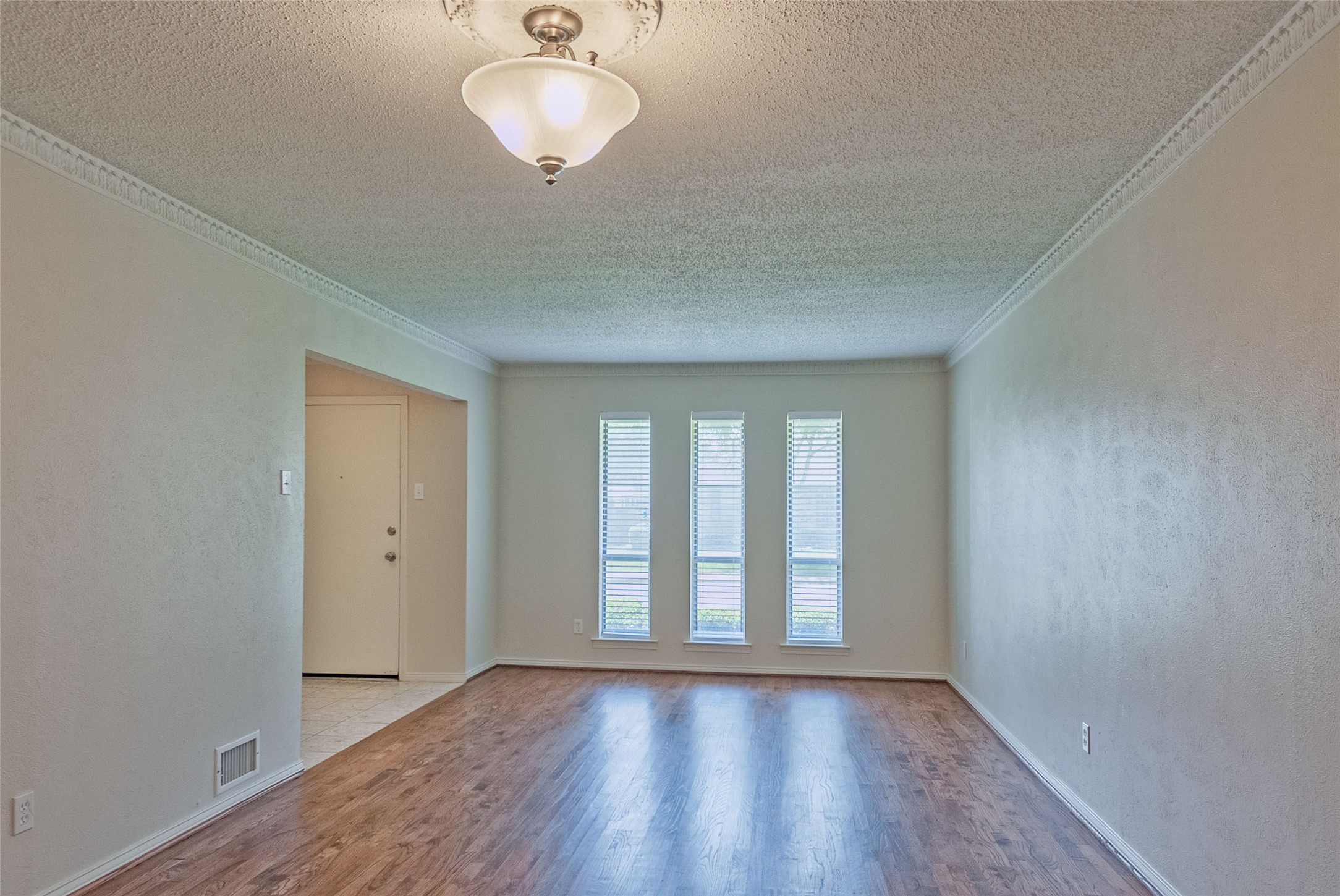 6123 Rincon Way Dallas TX 75214