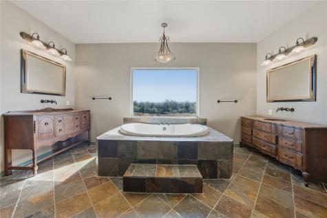 4101 Vz County Road 1222 Grand Saline TX 75140