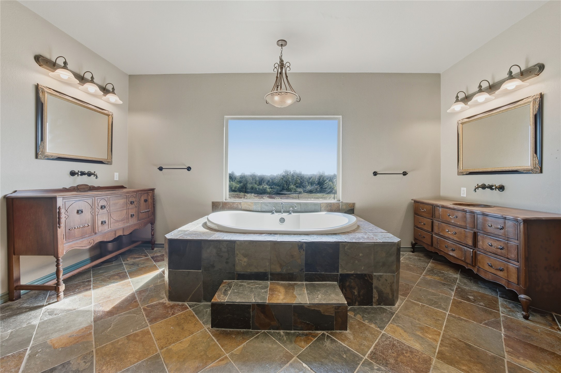 4101 Vz County Road 1222 Grand Saline TX 75140