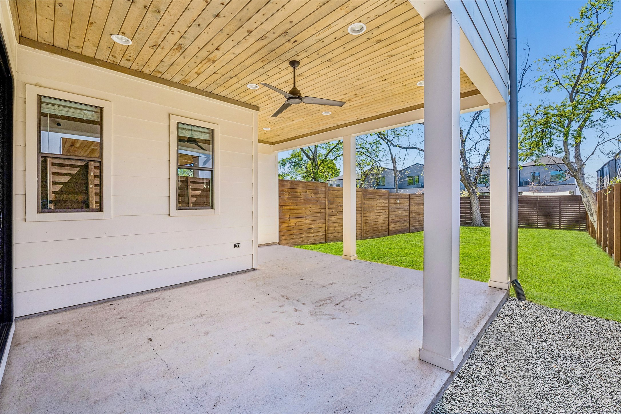 2319 N Prairie Avenue Dallas TX 75204