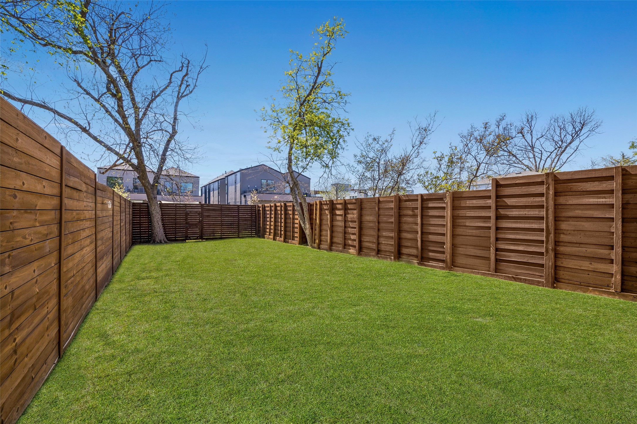 2319 N Prairie Avenue Dallas TX 75204