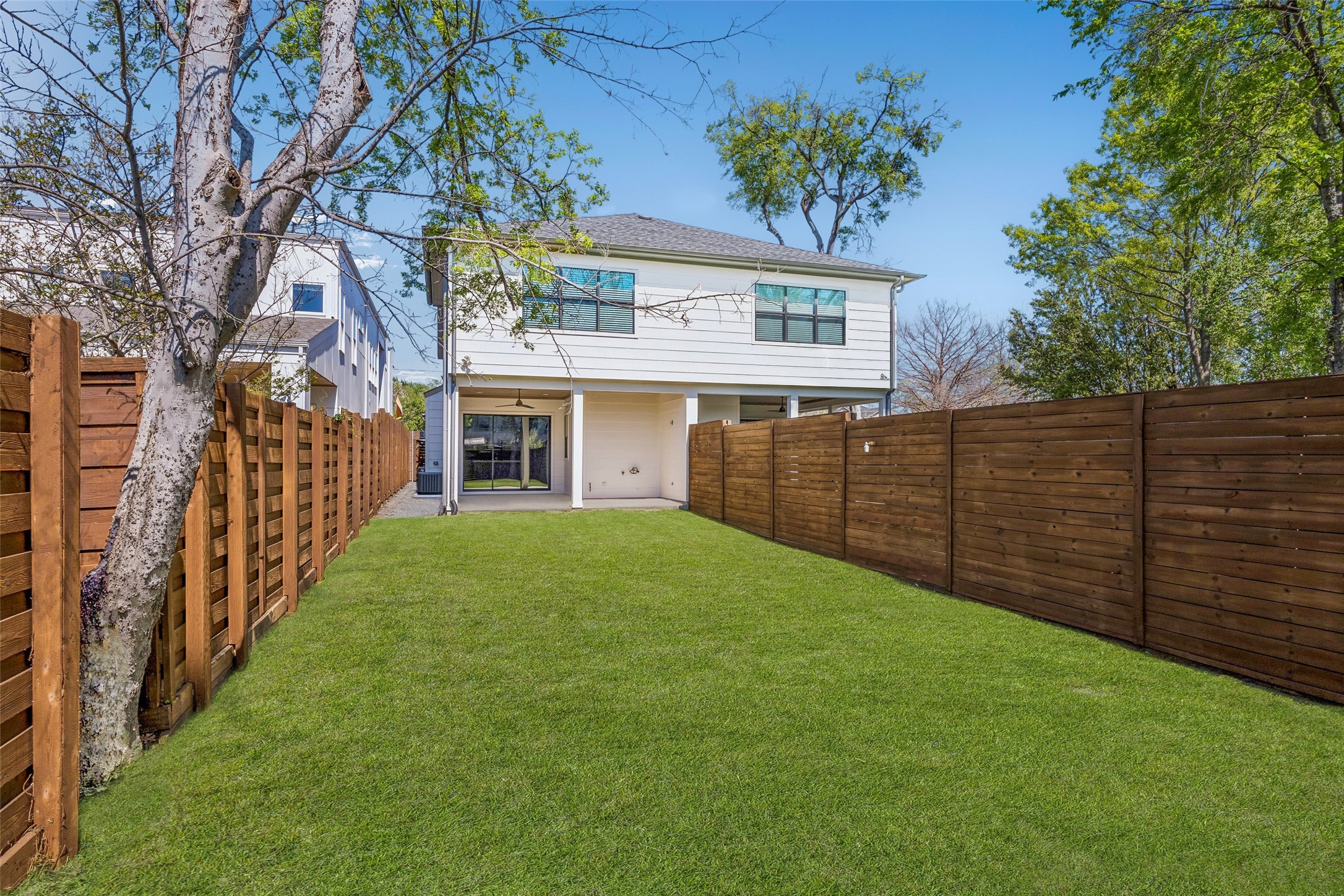 2319 N Prairie Avenue Dallas TX 75204