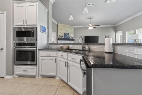 7921 Grassland Drive Godley TX 76044