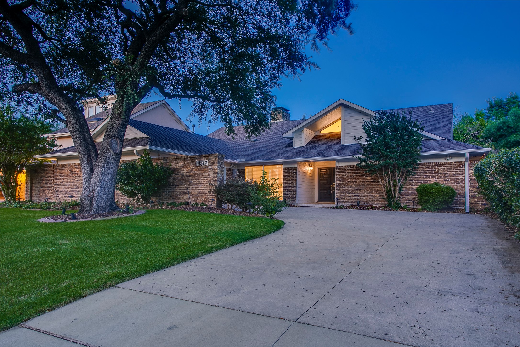 18512 Crownover Court Dallas TX 75252
