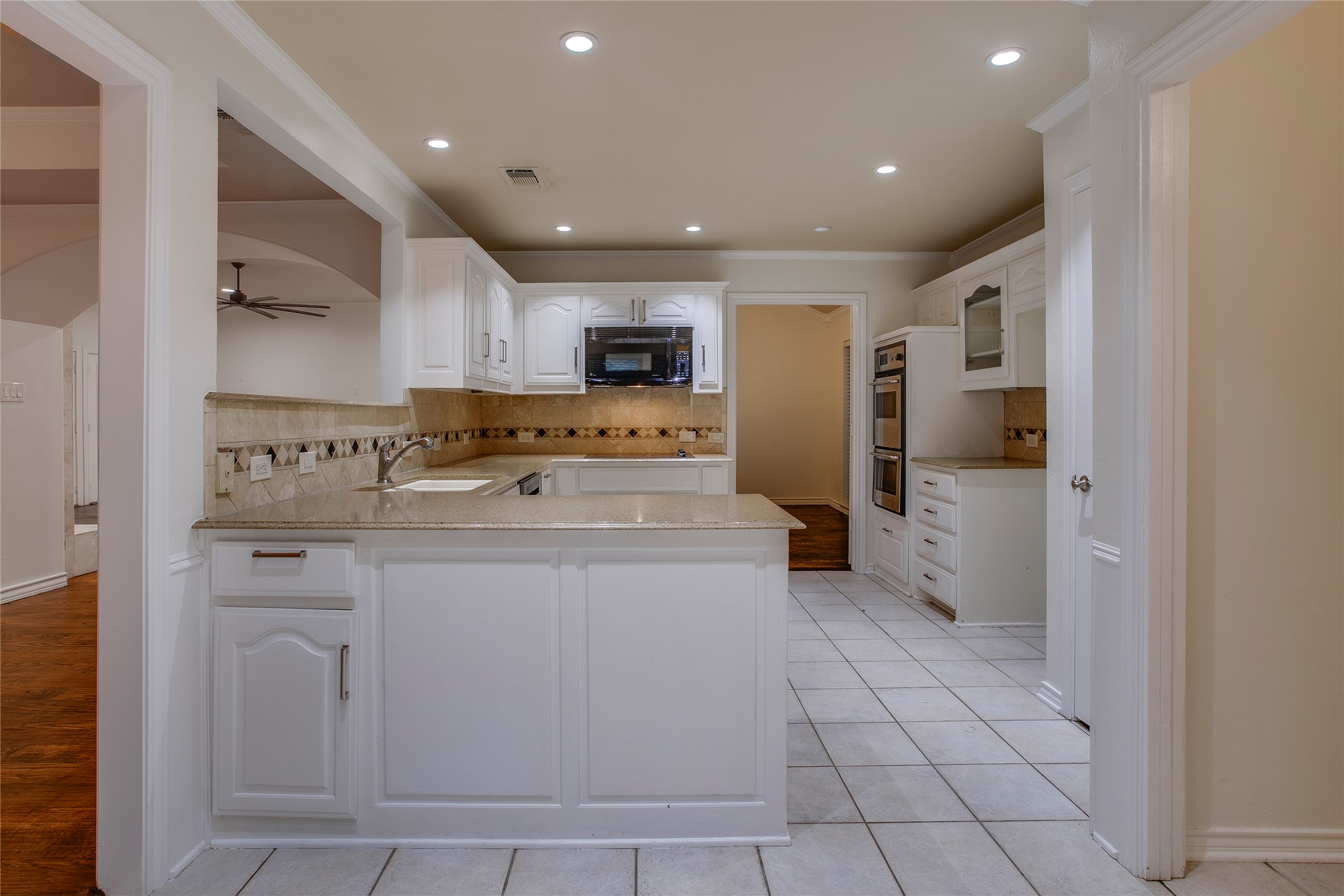 18512 Crownover Court Dallas TX 75252