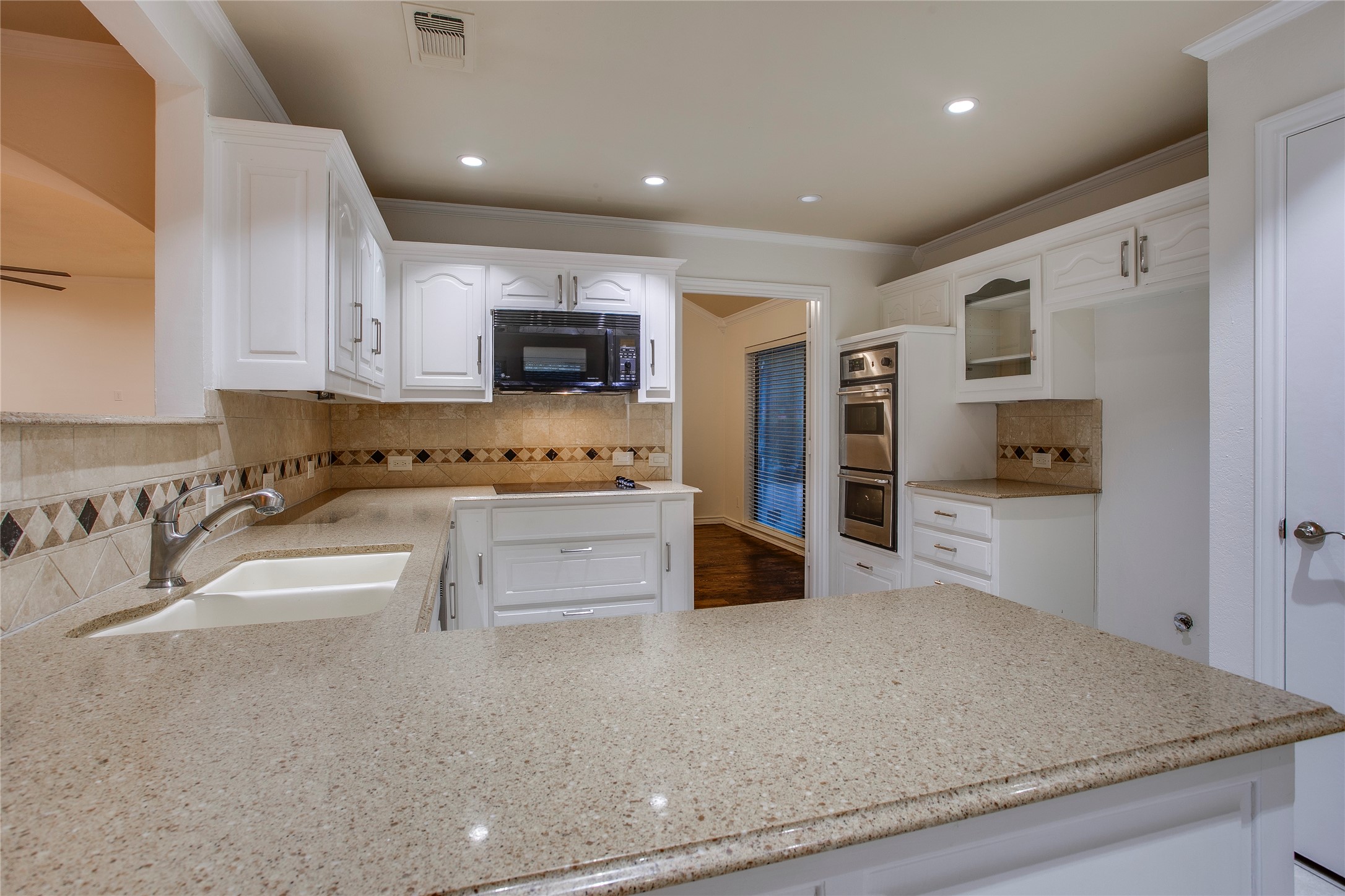 18512 Crownover Court Dallas TX 75252