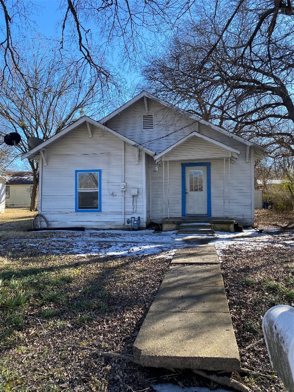 703 W 12th Street Bonham TX 75418