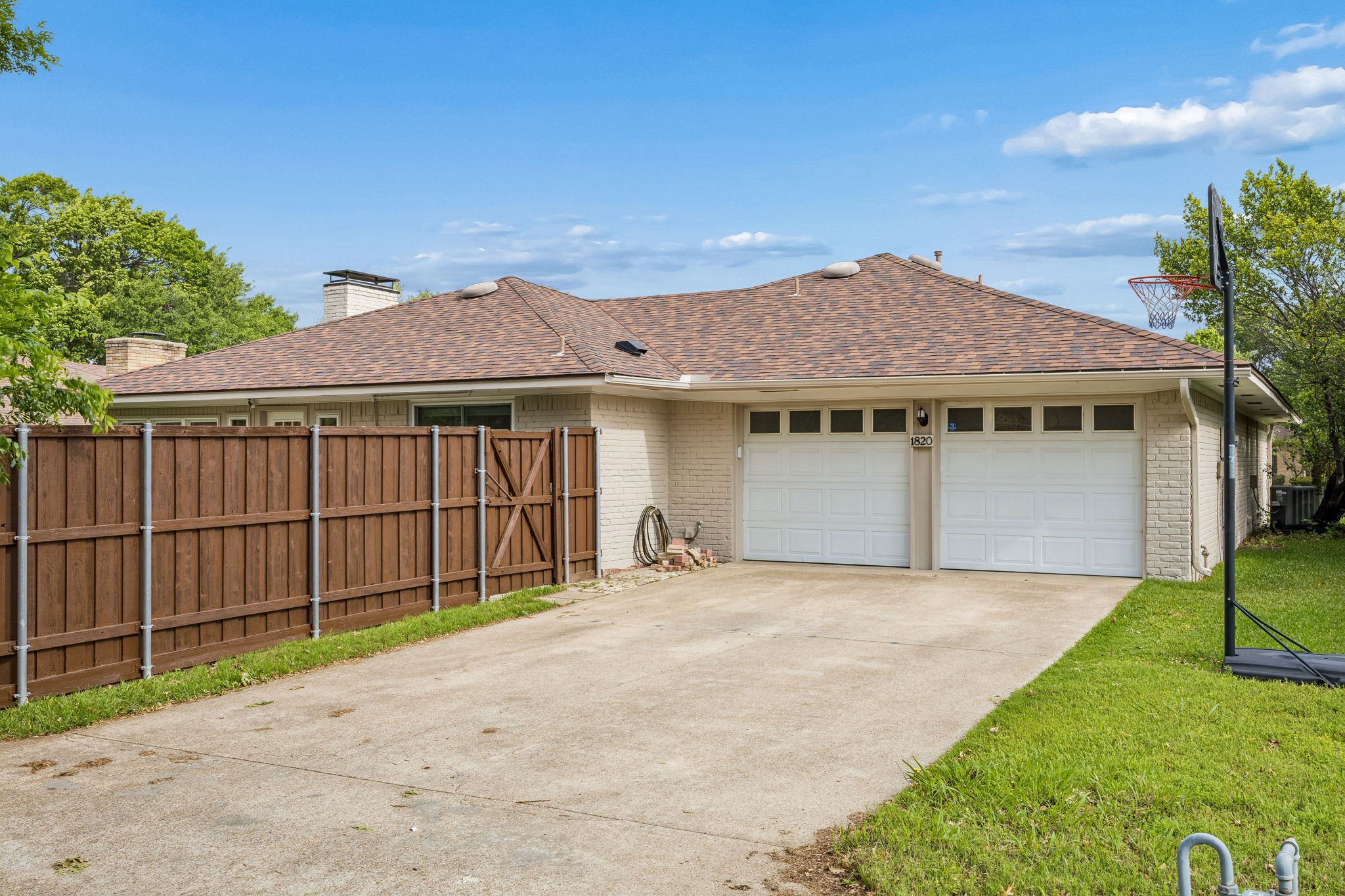 1820 Auburn Drive Richardson TX 75081