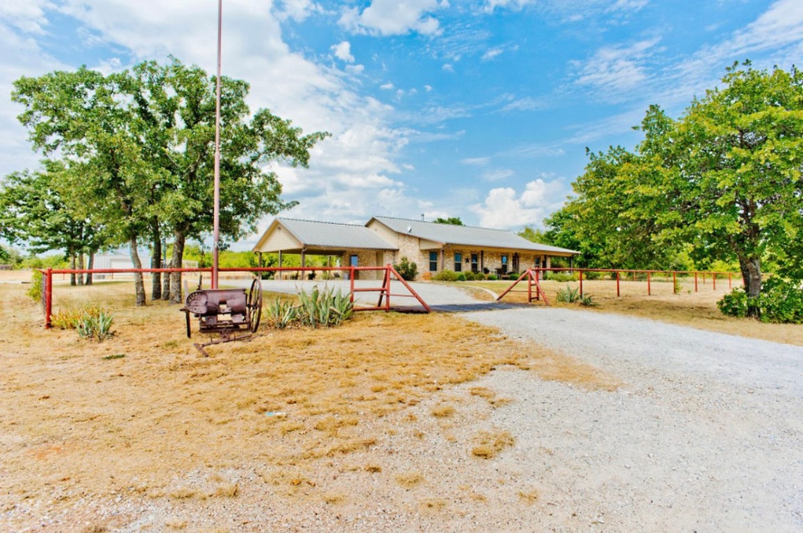 1574 County Road 1770 Chico TX 76431
