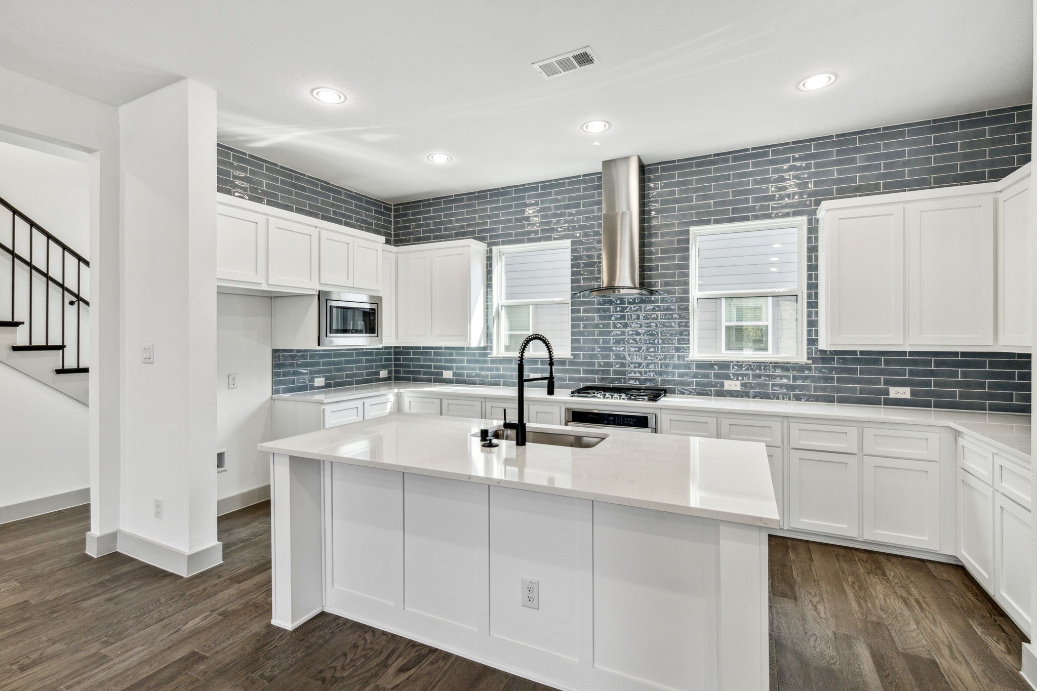 2541 Carmelita Street Dallas TX 75212