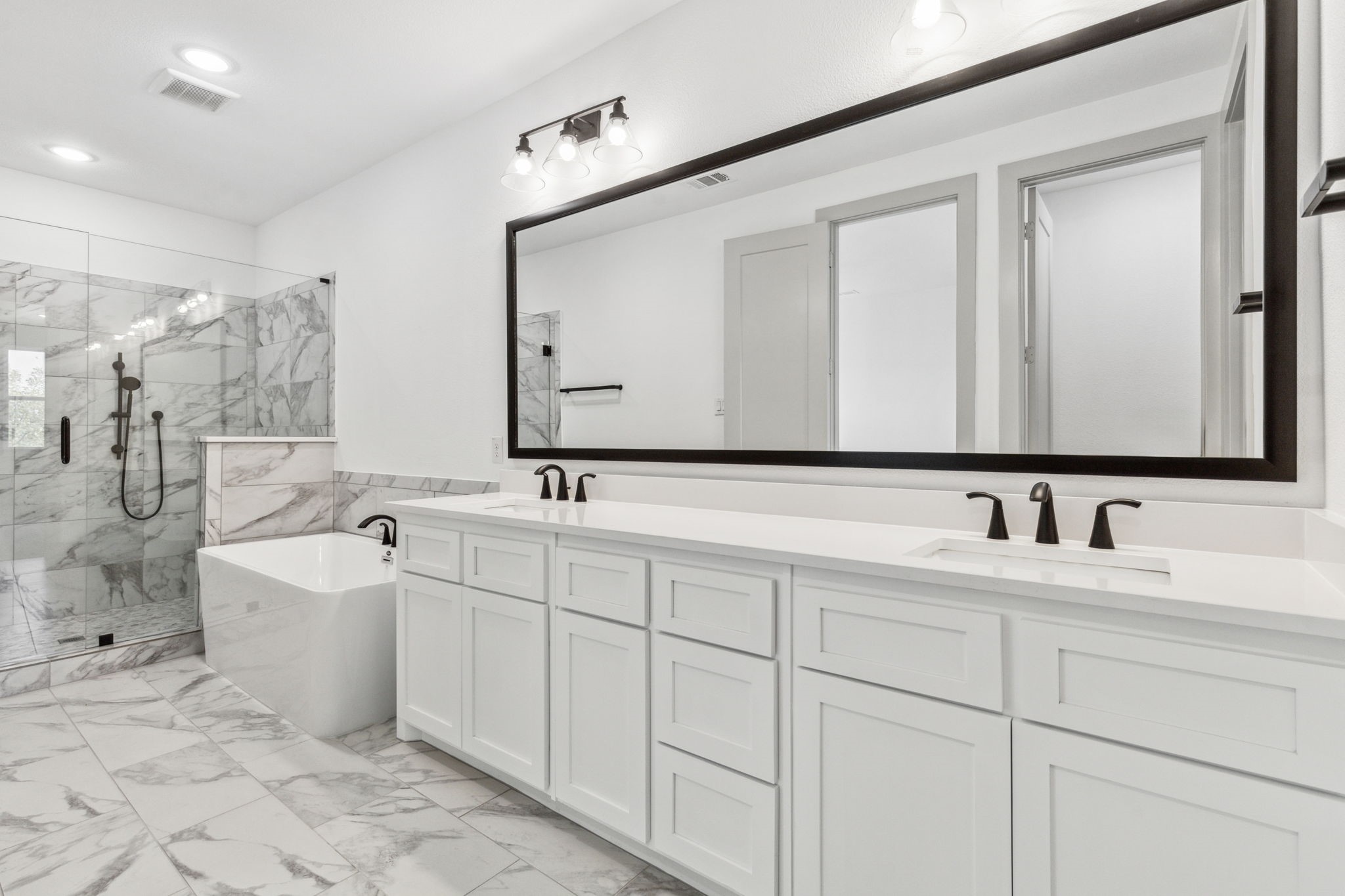 2541 Carmelita Street Dallas TX 75212