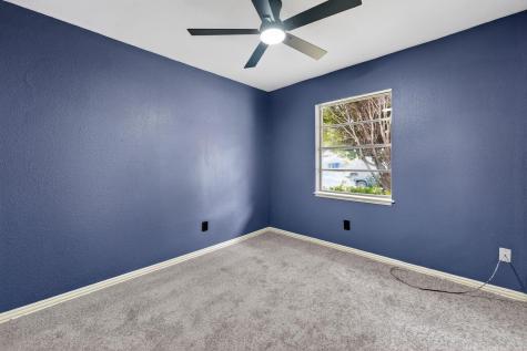 302 Independence Drive Garland TX 75043