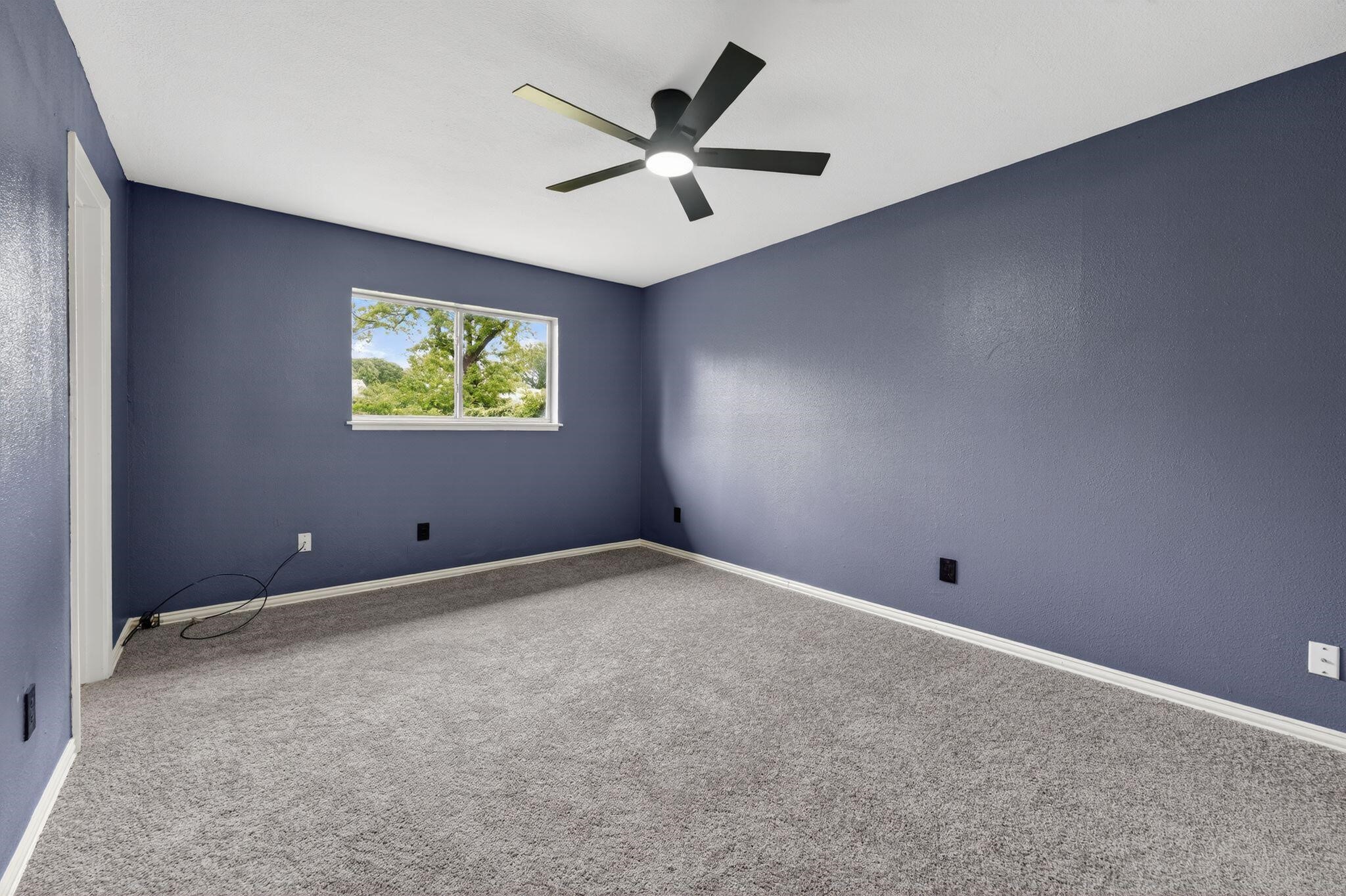 302 Independence Drive Garland TX 75043