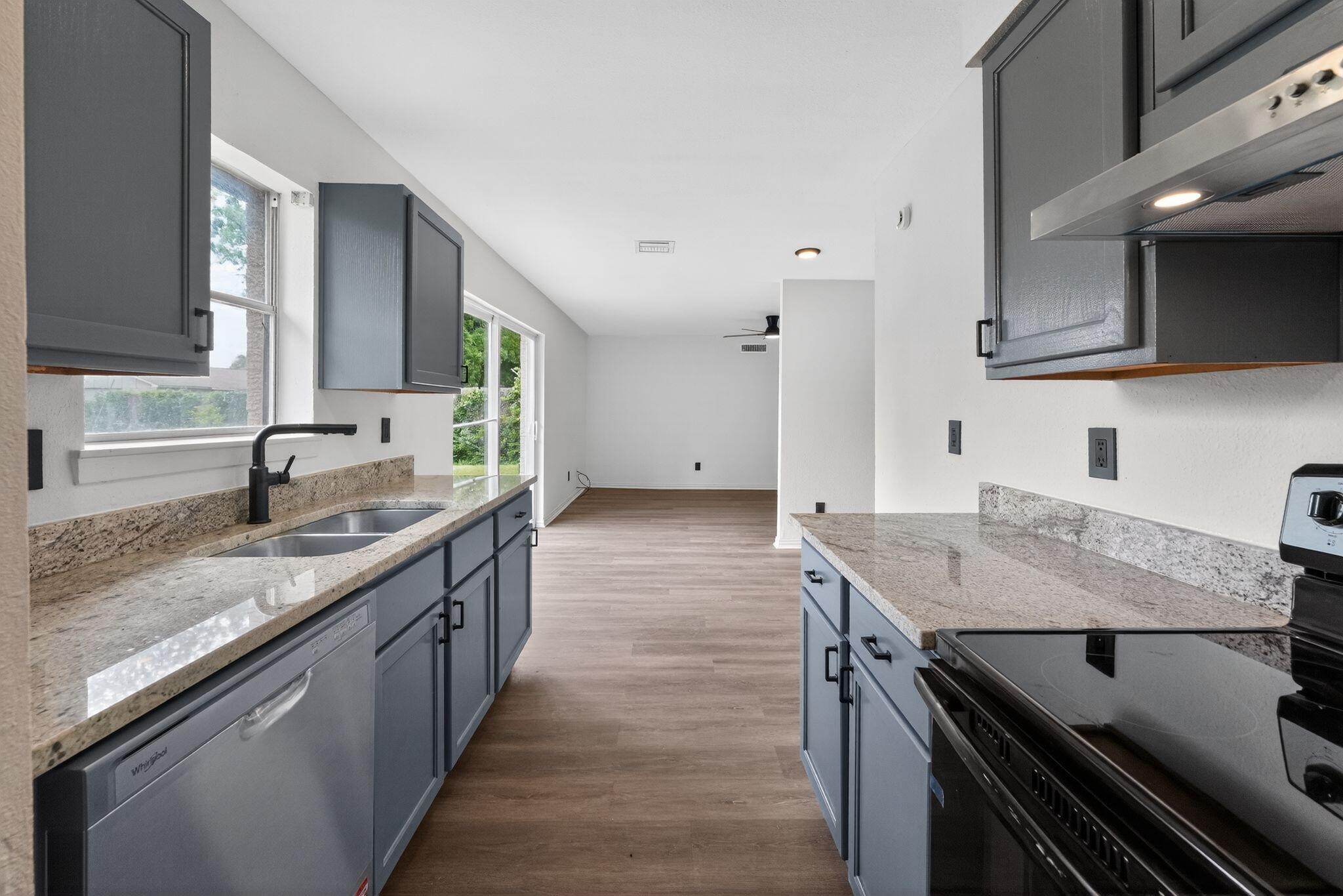 302 Independence Drive Garland TX 75043