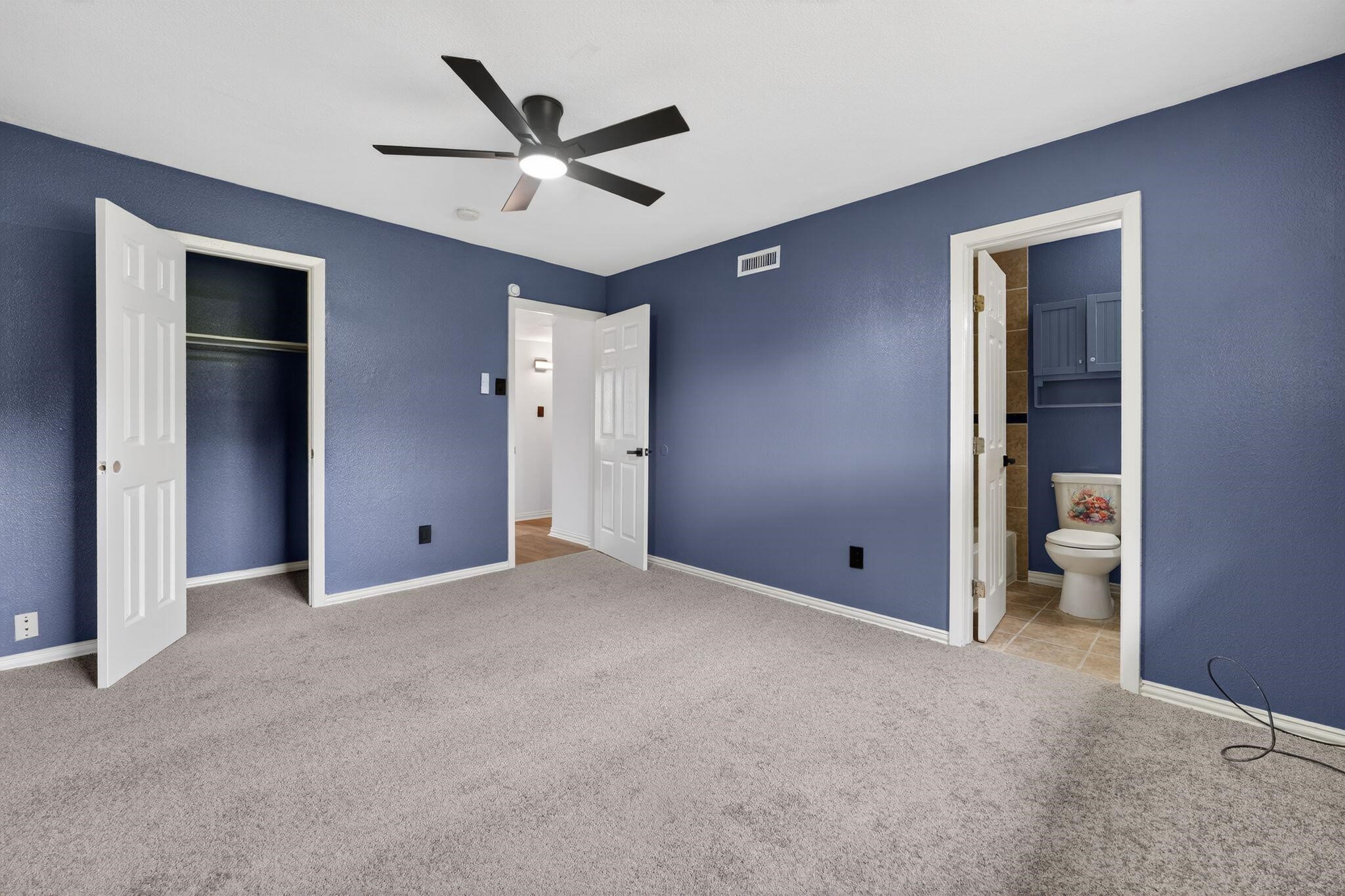 302 Independence Drive Garland TX 75043