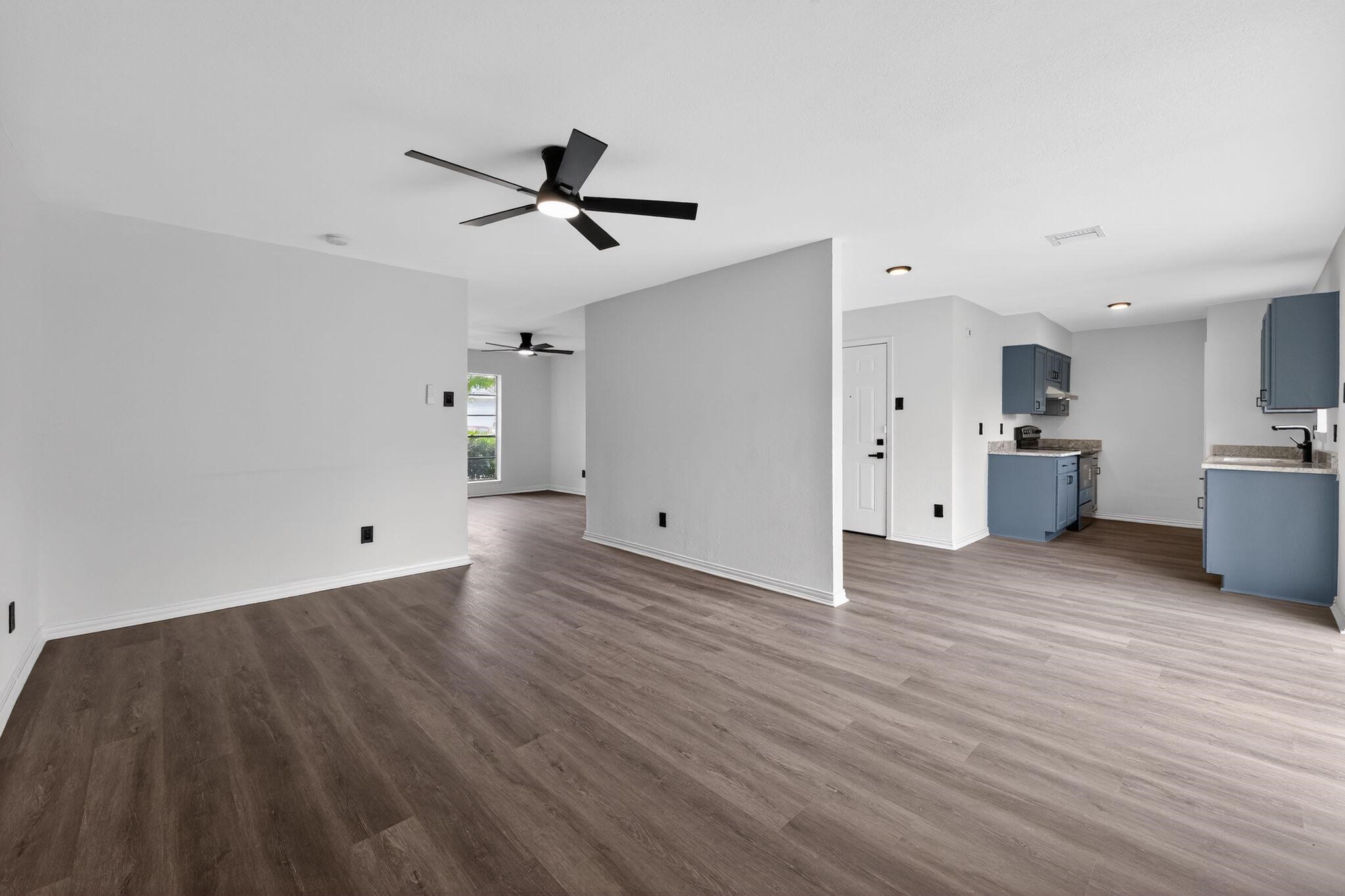 302 Independence Drive Garland TX 75043