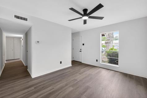 302 Independence Drive Garland TX 75043