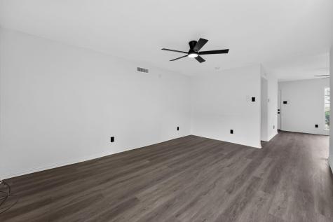 302 Independence Drive Garland TX 75043