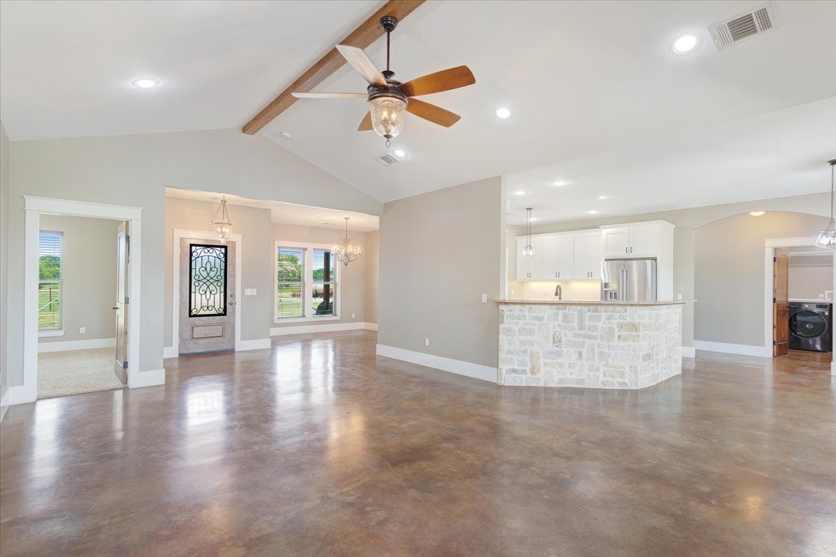 516 Spring Town Road Van Alstyne TX 75495