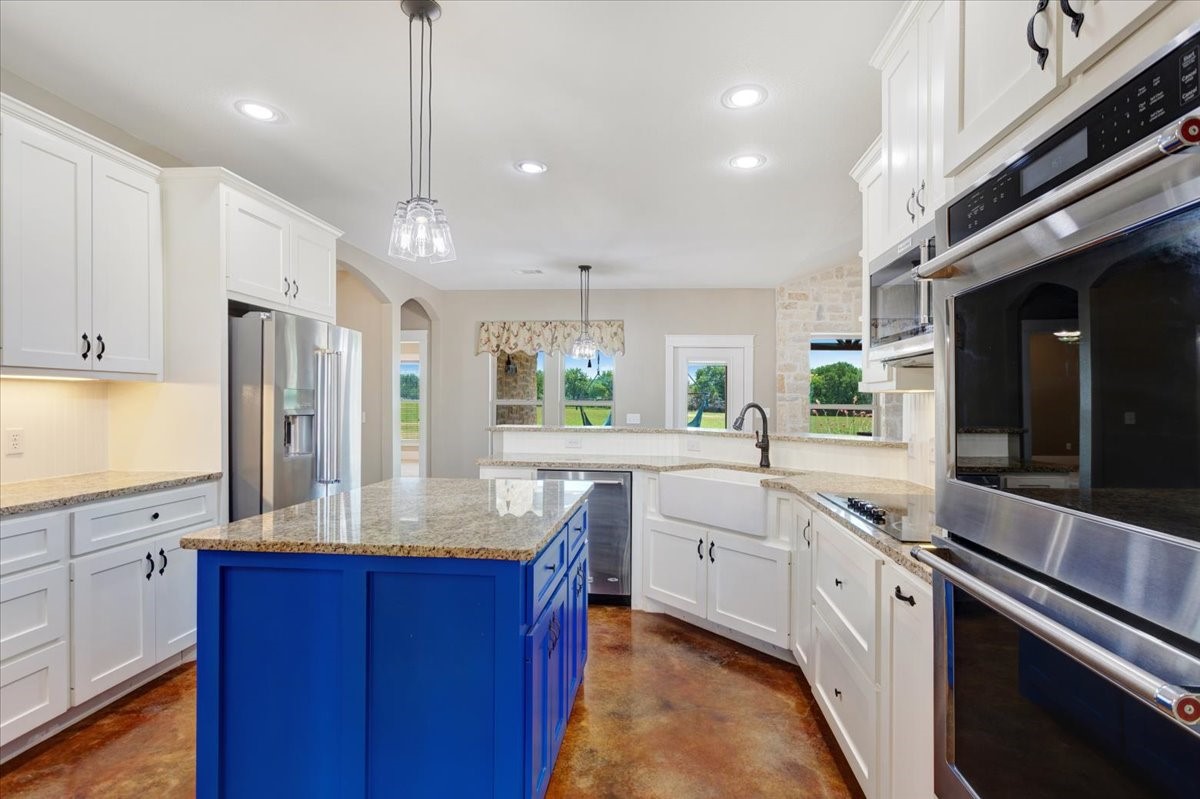 516 Spring Town Road Van Alstyne TX 75495