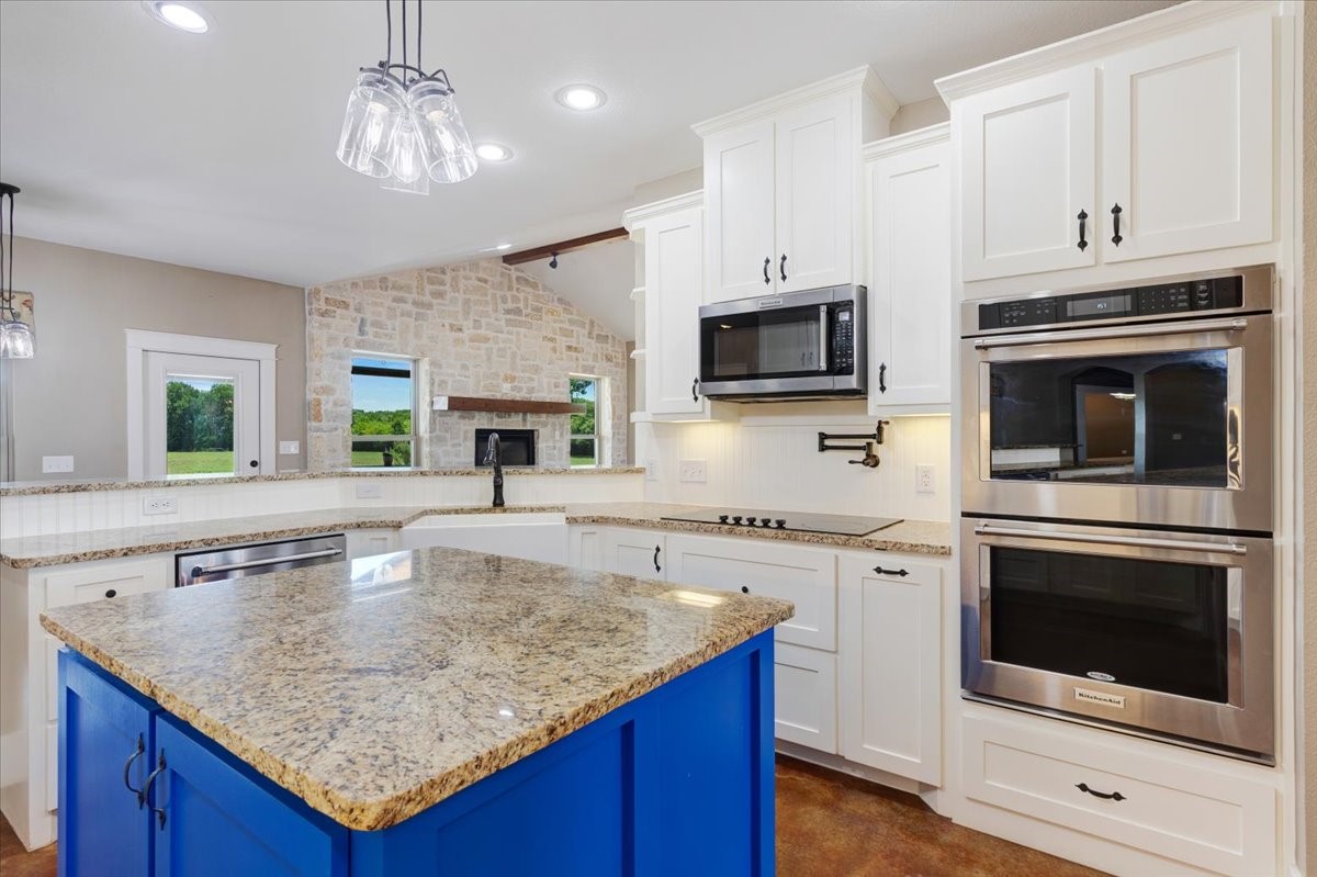 516 Spring Town Road Van Alstyne TX 75495