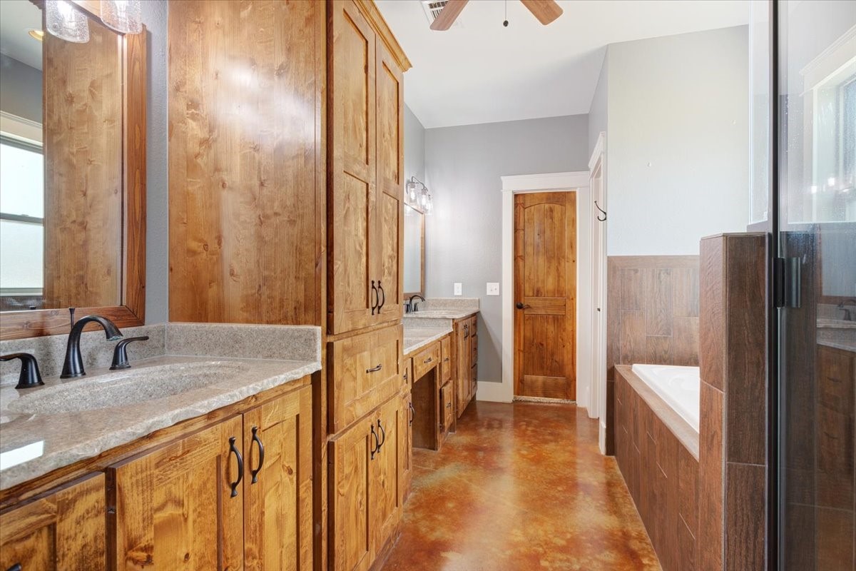 516 Spring Town Road Van Alstyne TX 75495