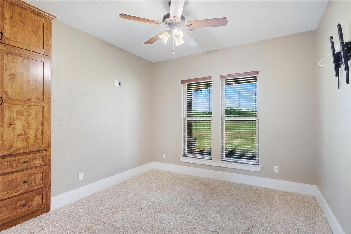 516 Spring Town Road Van Alstyne TX 75495