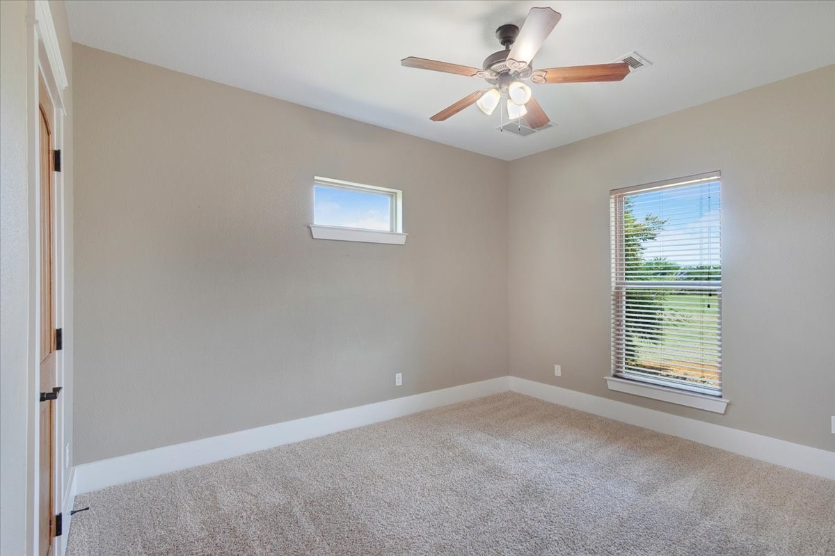 516 Spring Town Road Van Alstyne TX 75495