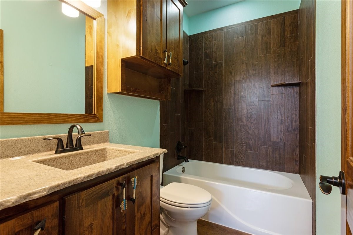 516 Spring Town Road Van Alstyne TX 75495