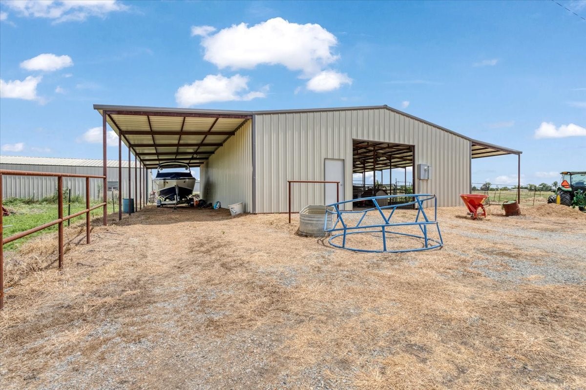 516 Spring Town Road Van Alstyne TX 75495