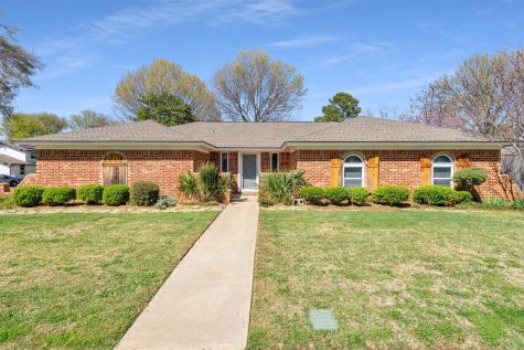 2307 Leonard Court Arlington TX 76015