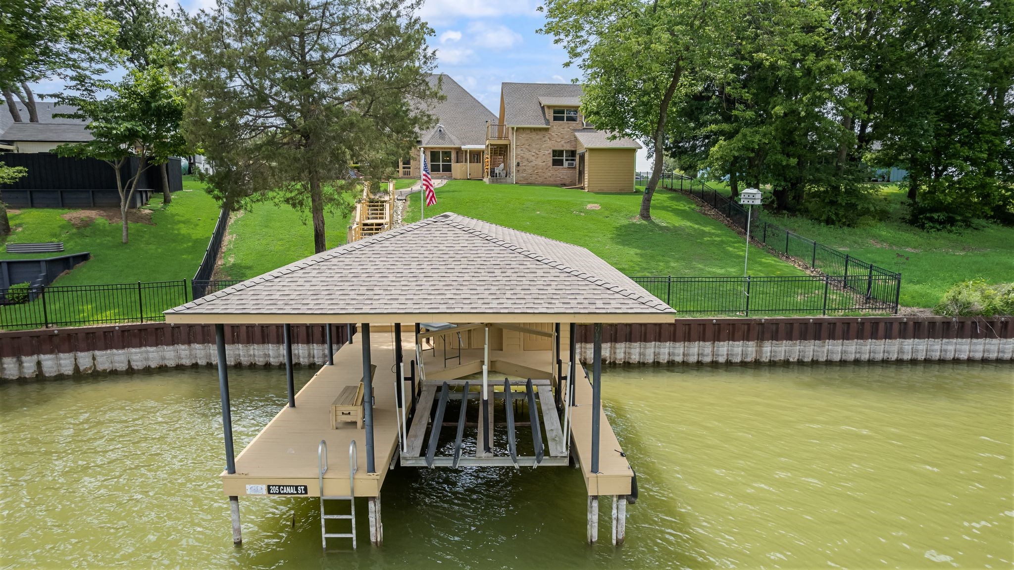 205 Canal Street Corsicana TX 75109