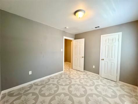 1705 Oak Lea Drive Irving TX 75061